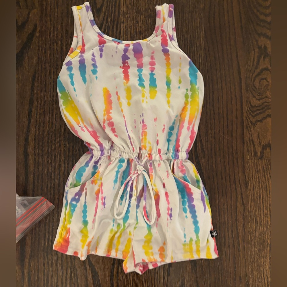 PixieLane Rainbow pal colored patterned romper in size 5
